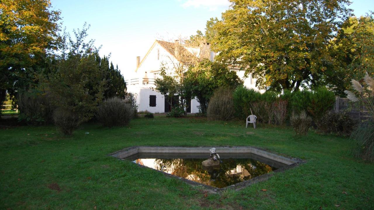 White Grape Inn Piégut-Pluviers 外观 照片