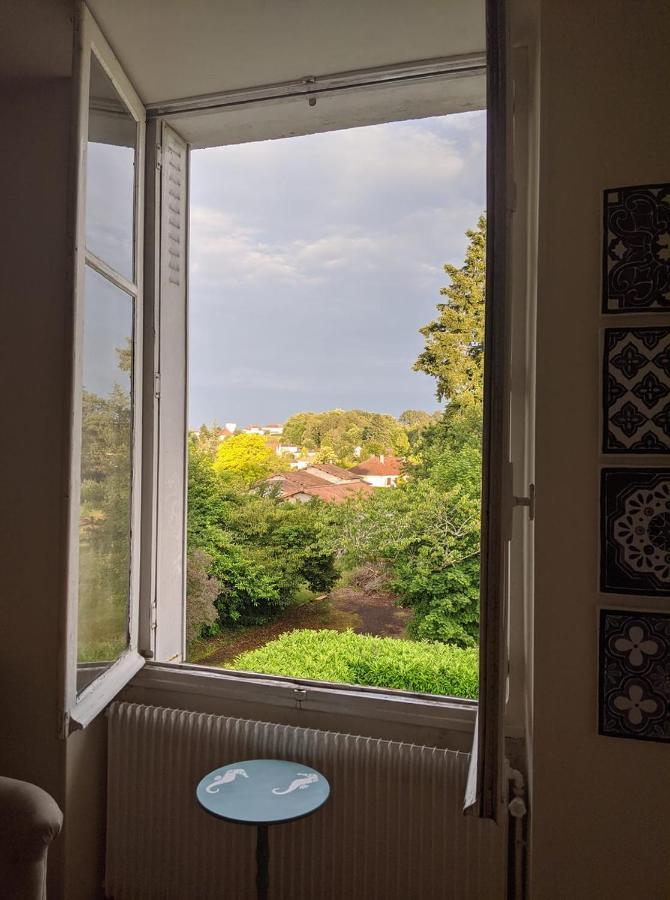 White Grape Inn Piégut-Pluviers 外观 照片